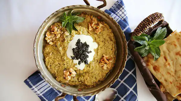 تعبیر خواب حلیم بادمجان + برای زن متاهل و باردار و دختر مجرد