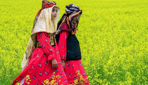 تعبیر خواب لباس محلی عشایر + برای زن متاهل و باردار و دختر مجرد