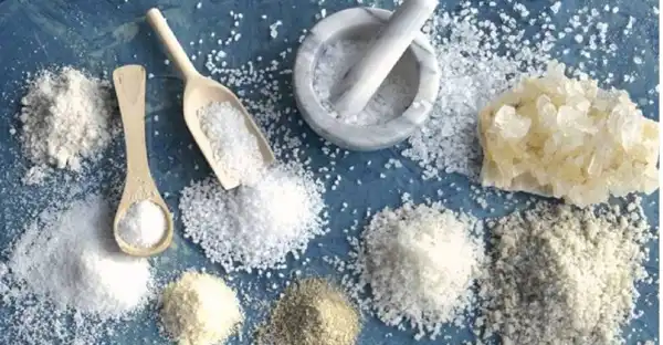 تعبیر خواب نمک امام صادق + برای زن متاهل و باردار و دختر مجرد