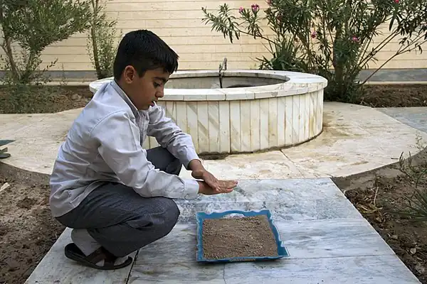 تعبیر خواب وضو گرفتن بدون آب + برای زن متاهل و باردار و دختر مجرد