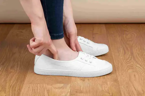 تعبیر خواب کفش نو + برای زن متاهل و باردار و دختر مجرد