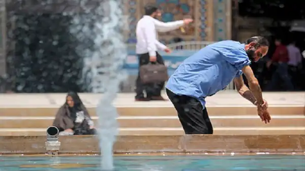 تعبیر خواب وضو گرفتن و نماز خواندن + برای زن متاهل و باردار و دختر مجرد