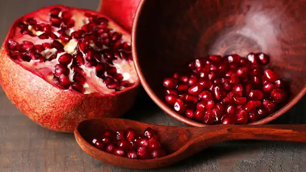 تعبیر خواب انار خوردن + برای زن متاهل و باردار و دختر مجرد