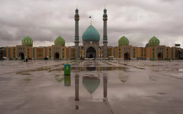 تعبیر خواب باران در مسجد + برای زن متاهل و باردار و دختر مجرد