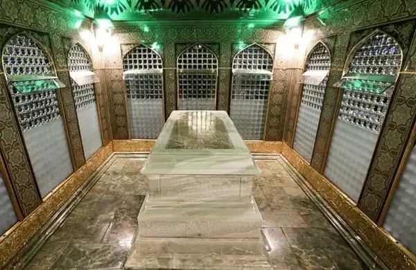 تعبیر خواب قبر امام حسین برای زن متاهل و باردار و دختر مجرد