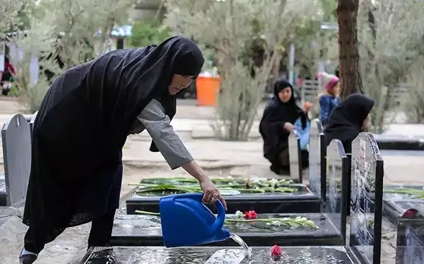 تعبیر خواب قبر پر از آب برای زن متاهل و باردار و دختر مجرد
