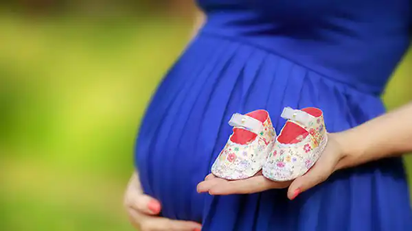 تعبیر خواب حامله بودن دیگران + برای زن متاهل و باردار و دختر مجرد