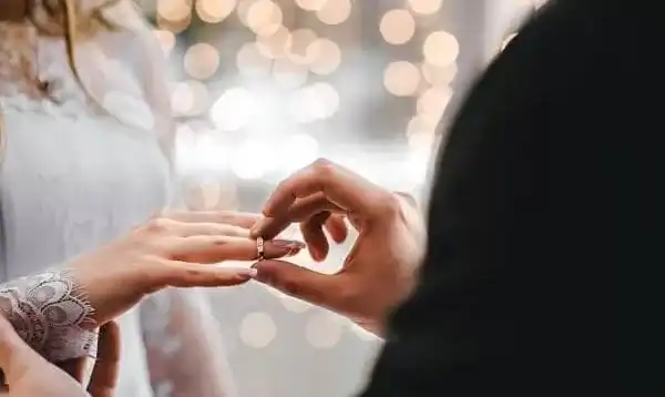 تعبیر خواب خواستگار آمدن برای زن مطلقه + برای زن متاهل و باردار و دختر مجرد