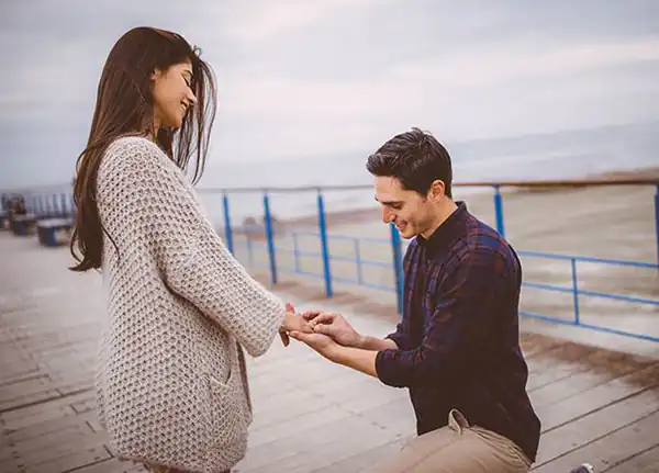 تعبیر خواب خواستگاری مرد مرده از زن زنده + برای زن متاهل و باردار و دختر مجرد