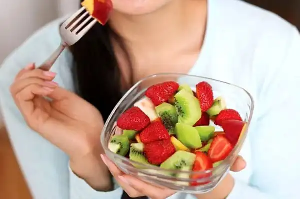 تعبیر خواب میوه خوردن برای زن متاهل و باردار و دختر مجرد