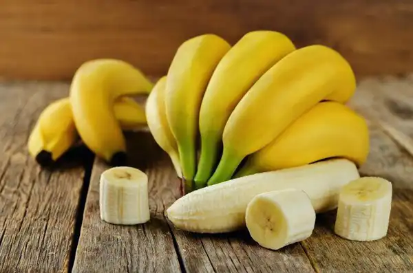 تعبیر خواب موز گرفتن برای زن متاهل و باردار و دختر مجرد