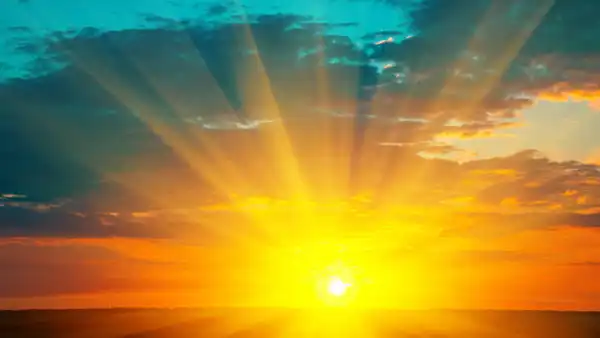 تعبیر خواب نور خورشید + برای زن متاهل و باردار و دختر مجرد