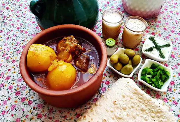 تعبیر خواب آبگوشت چیست + برای زن متاهل و باردار و دختر مجرد