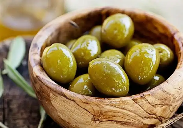 تعبیر خواب زیتون چیست + برای زن متاهل و باردار و دختر مجرد
