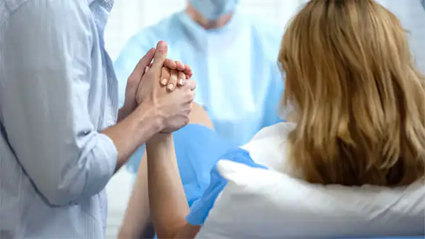 تعبیر خواب زایمان طبیعی + برای زن متاهل و باردار و دختر مجرد