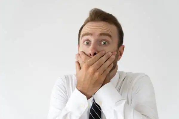 تعبیر خواب آروغ زدن دیگران + برای زن متاهل و باردار و دختر مجرد