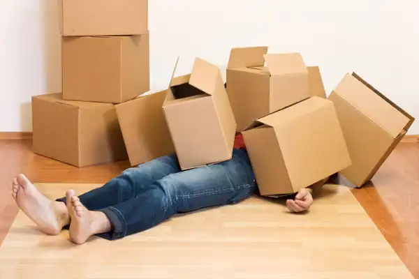 تعبیر خواب اسباب کشی همسایه + برای زن متاهل و باردار و دختر مجرد