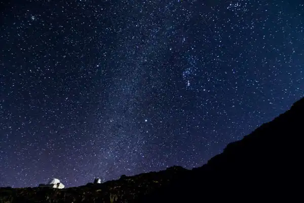 تعبیر خواب آسمان پرستاره در شب + برای زن متاهل و باردار و دختر مجرد