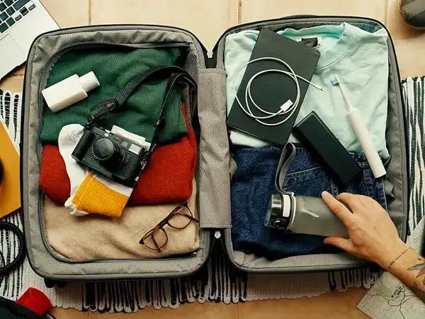 تعبیر خواب چمدان بستن + برای زن متاهل و باردار و دختر مجرد