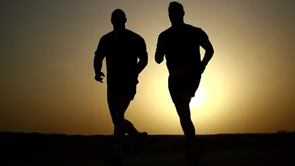 تعبیر خواب دویدن در قبرستان + برای زن متاهل و باردار و دختر مجرد