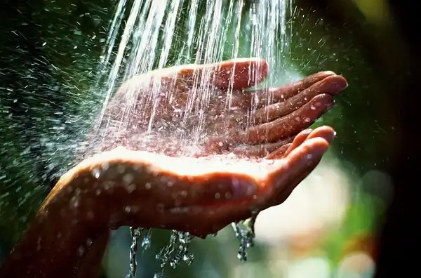 تعبیر خواب غسل توبه + برای زن متاهل و باردار و دختر مجرد