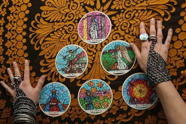 تعبیر خواب جادو جنبل + برای زن متاهل و باردار و دختر مجرد