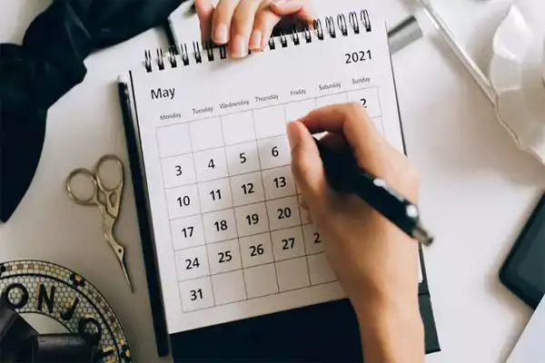 تعبیر خواب روزهای ماه + برای زن متاهل و باردار و دختر مجرد