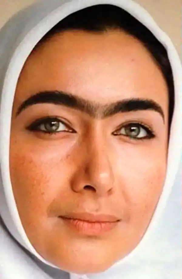 تعبیر خواب ابرو پیوسته + برای زن متاهل و باردار و دختر مجرد