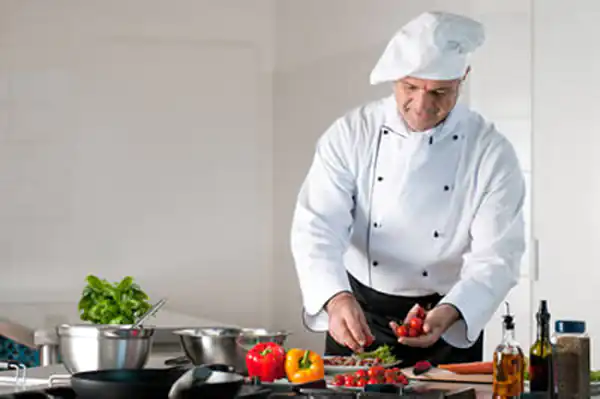 تعبیر خواب آشپزی چیست + برای زن متاهل و باردار و دختر مجرد