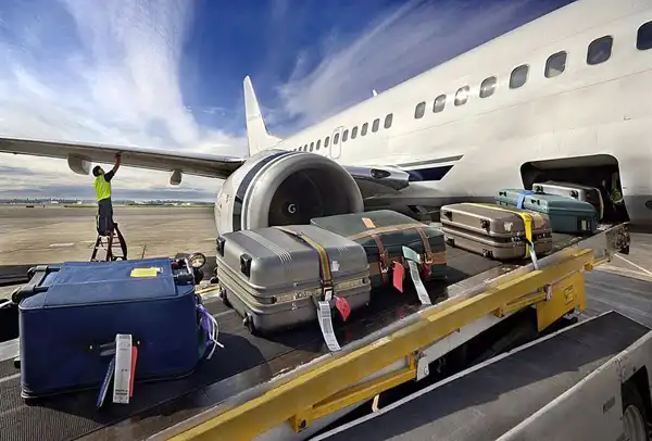 تعبیر خواب جا گذاشتن چمدان + برای زن متاهل و باردار و دختر مجرد