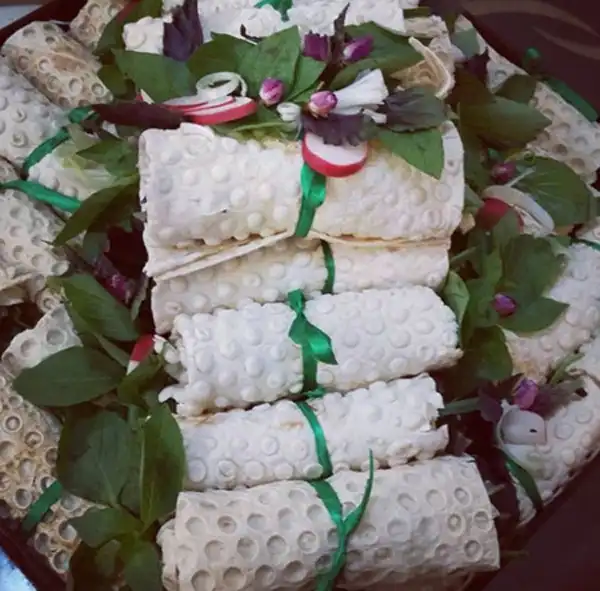 تعبیر خواب نذری گرفتن نان + برای زن متاهل و باردار و دختر مجرد