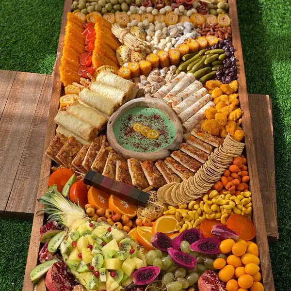 چند مدل سینی مزه + استفاده از تنقلات متنوع برای سینی مزه مناسب دورهمی ها