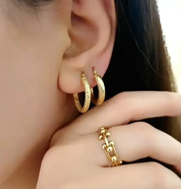 مدل گوشواره حلقه ای جدید + شیک ترین و قشنگ ترین مدل های گوشواره حلقه ای