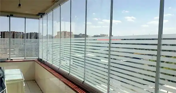 مدل تراس شیشه ای یک ایده فوق العاده برای زیبا کردن بالکن و تراس